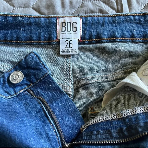 BDG Low Rise Flare Jeans-Sequins and Embroidery Back Pockets Size 26 - Picture 10 of 11